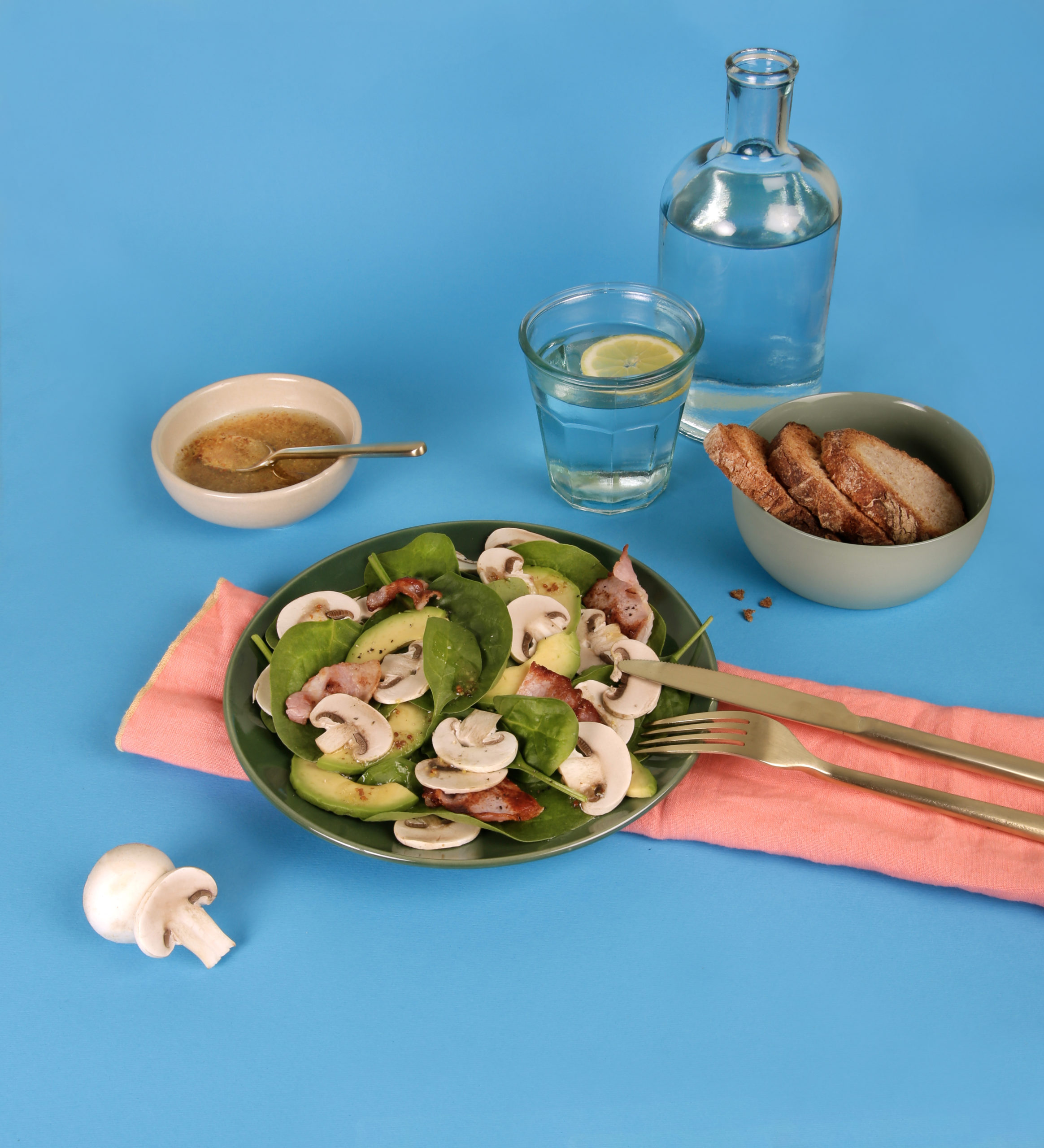 Spinach, Mushroom, Avocado and Bacon Salad - European Mushrooms