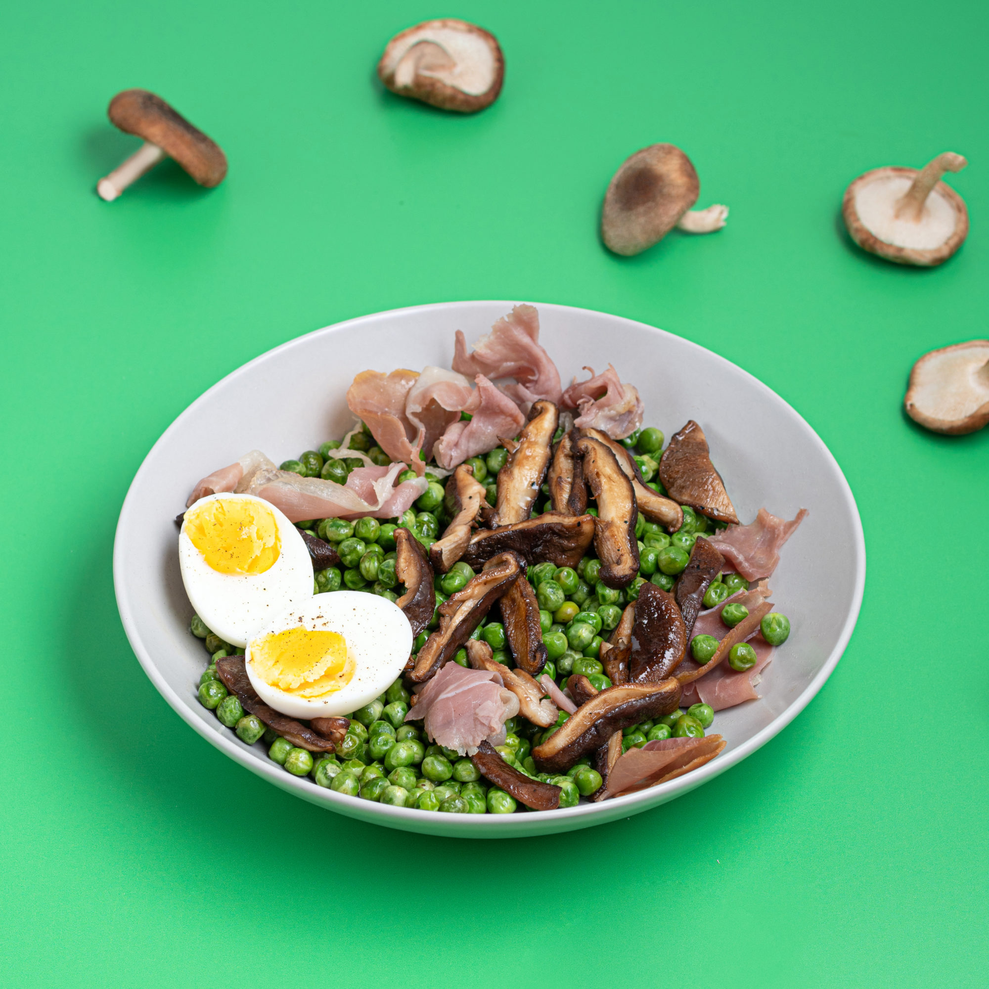 S06_Shiitake mushrooms, peas and prosciutto with jammy eggs