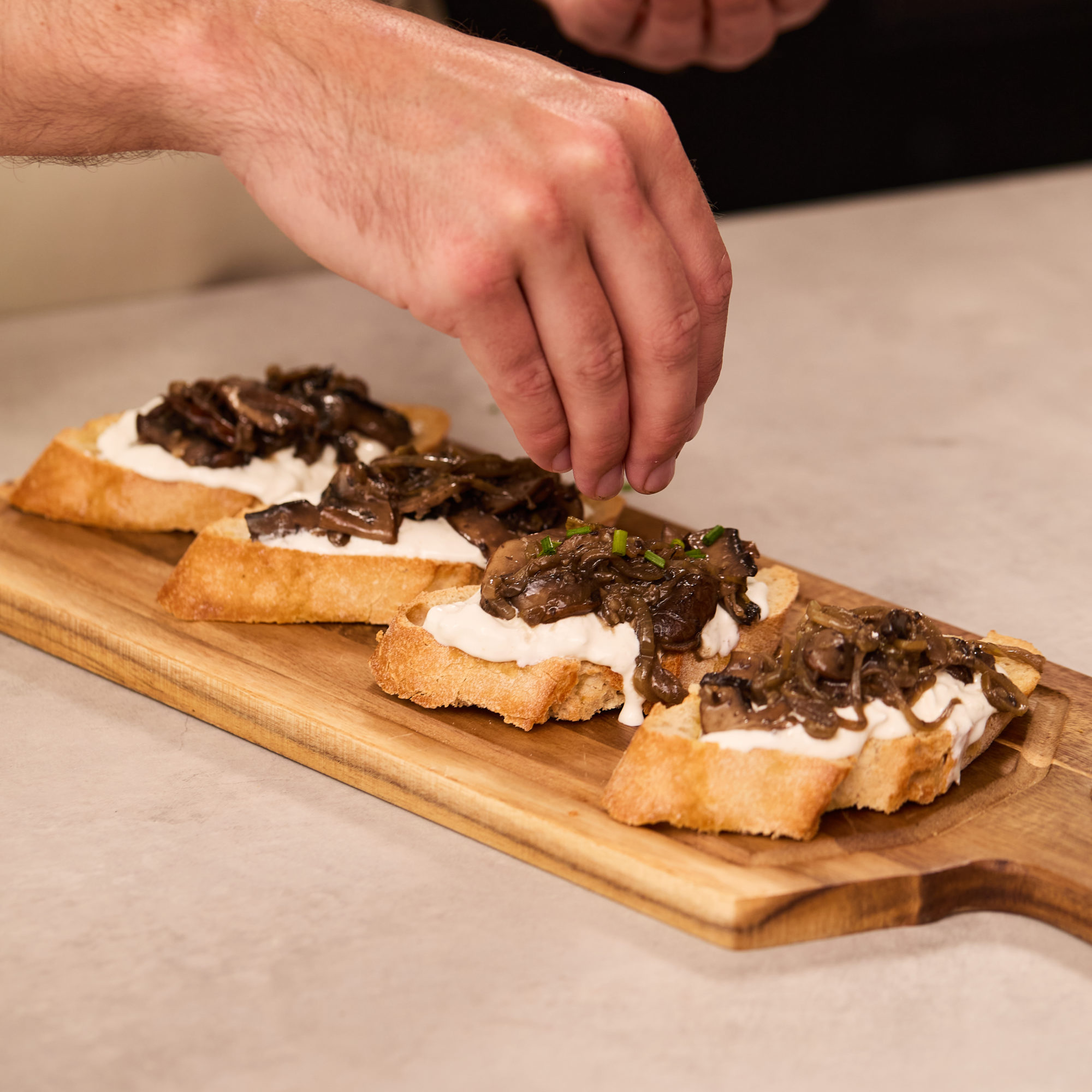 spicy_mushroom_bruschetta_STEPS 5